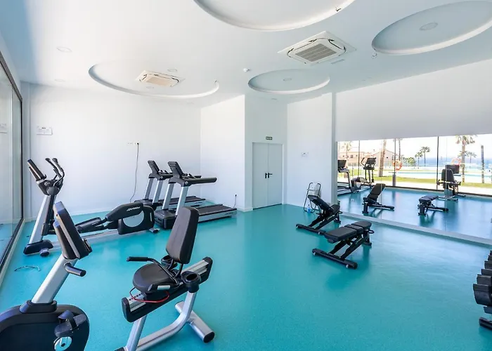 Luxury High End - Santa Barbara Heights Clc - For Work, Play & Family Lejlighed Fuengirola