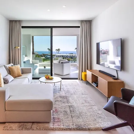 Apartment Luxury High End - Santa Barbara Heights Clc - For Work, Play & Family *