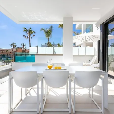 Luxury High End - Santa Barbara Heights Clc - For Work, Play & Family Apartment *