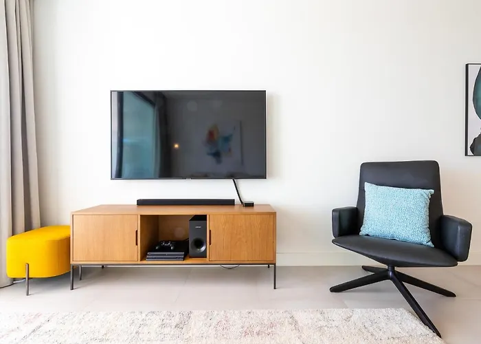 アパート Luxury High End - Santa Barbara Heights Clc - For Work, Play & Family フエンヒロラ