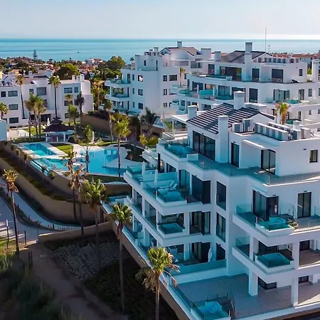 Luxury High End - Santa Barbara Heights Clc - For Work, Play & Family * Фуенхірола