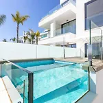 Luxury High End - Santa Barbara Heights Clc - For Work, Play & Family فوينخيرولا