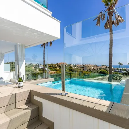 Luxury High End - Santa Barbara Heights Clc - For Work, Play & Family Lägenhet Fuengirola